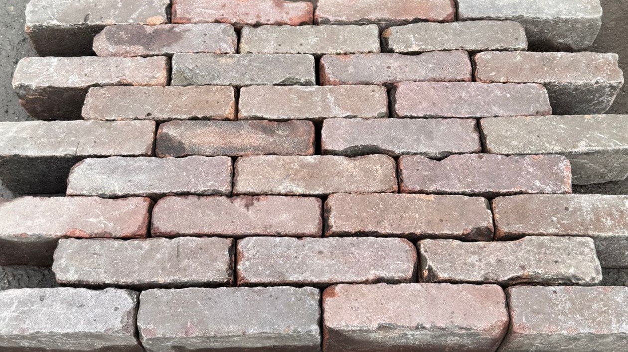 Oudgebakken waalformaat / rood, paars, bruin